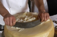 Raspadura cheese logo
